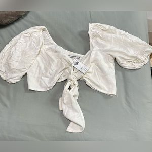 NWT Abercrombie and Fitch White Tie top, Large